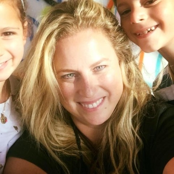 Meet your Posher, Jordena - Picture 1 of 1